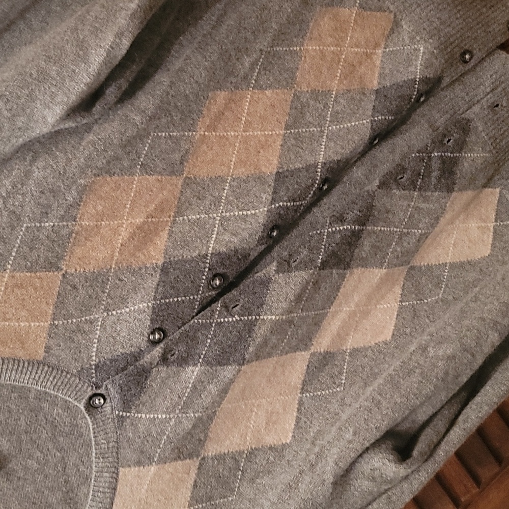 Apt 9 Gray Argyle Cashmere Cardigan Sweater Women's Large - Picture 3 of 5
